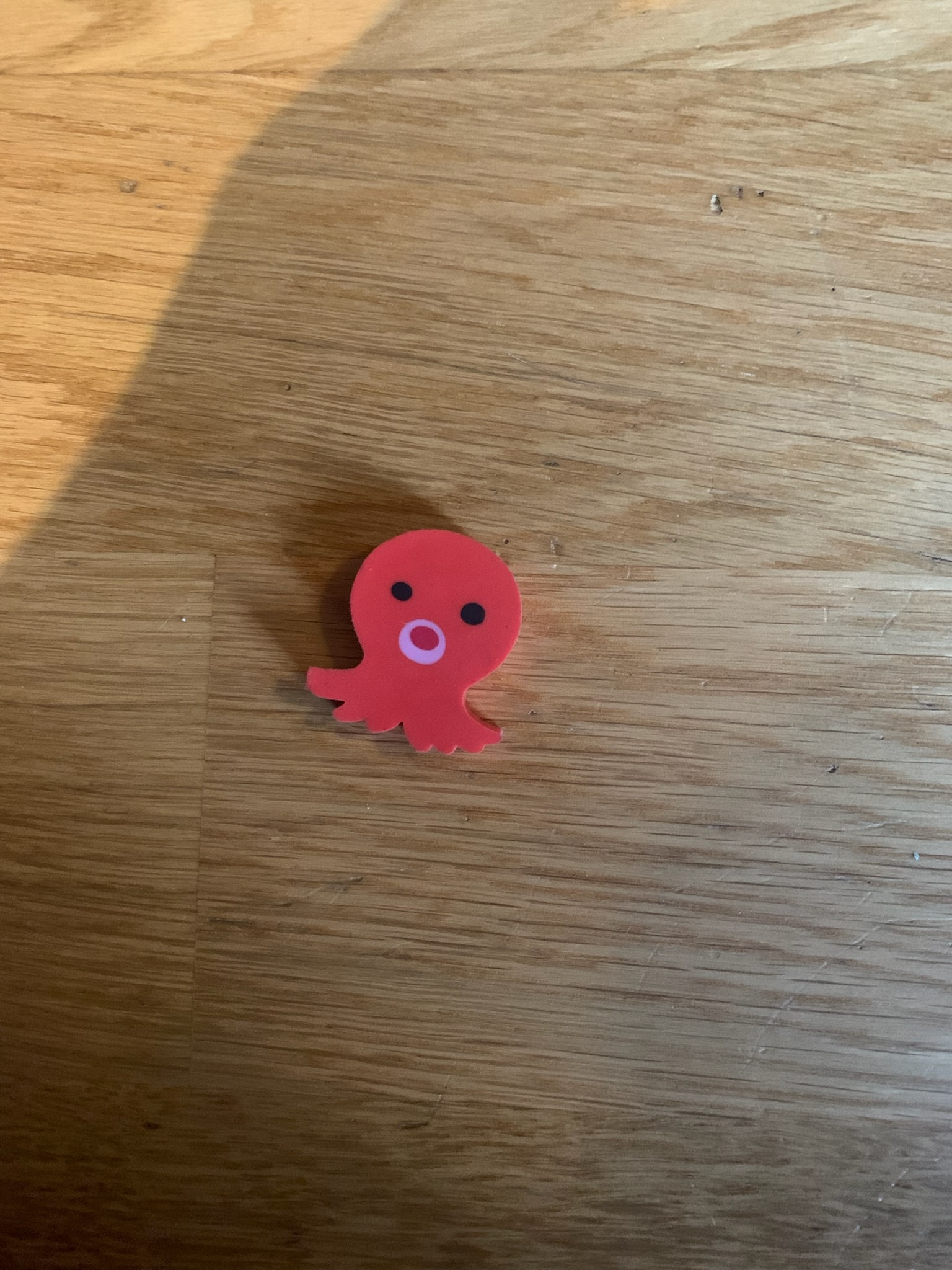 Suddgummi 01 – handgjord skapelse av Alma och Emilia